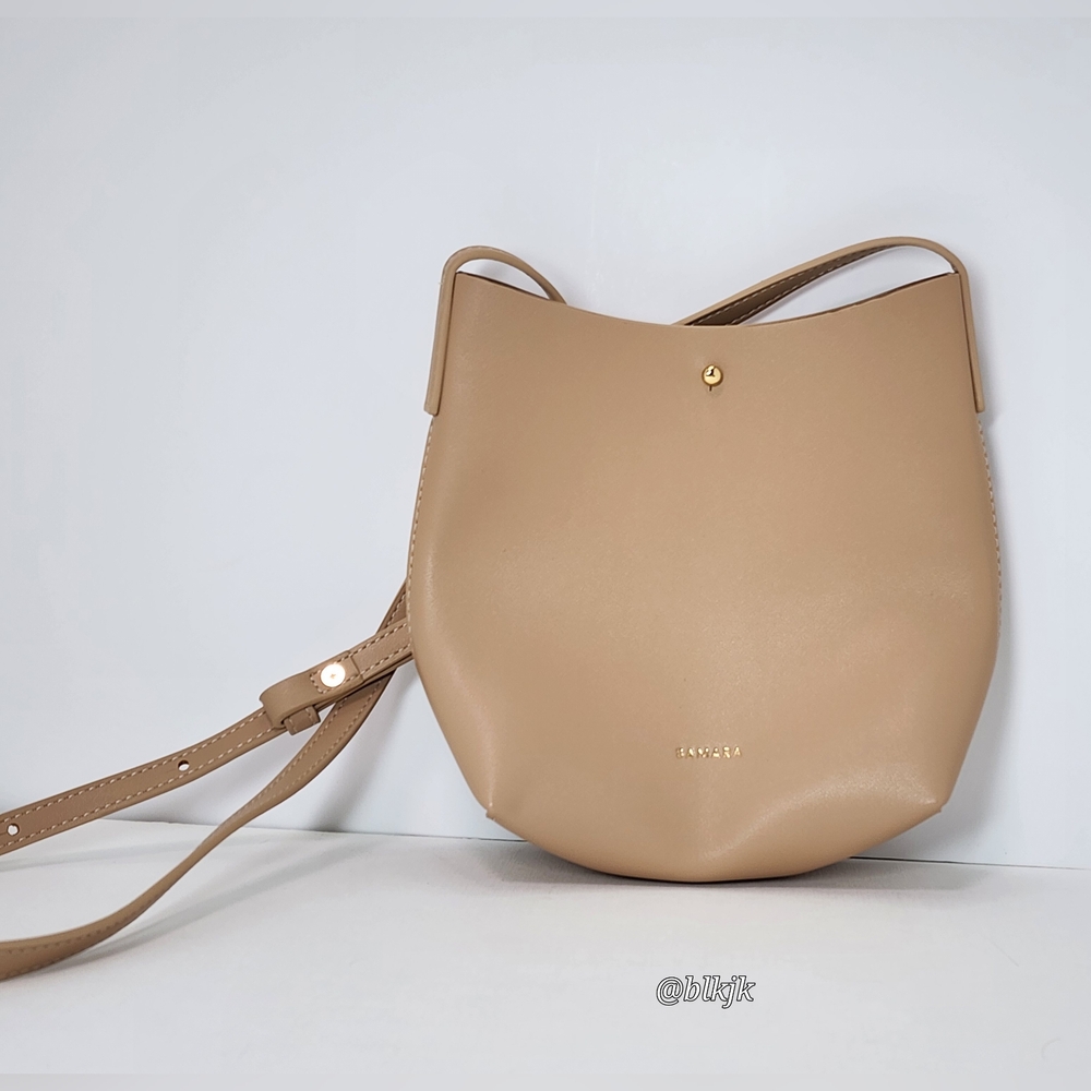 Samara Vegan Leather Shoulder Bag *Tan* EUC